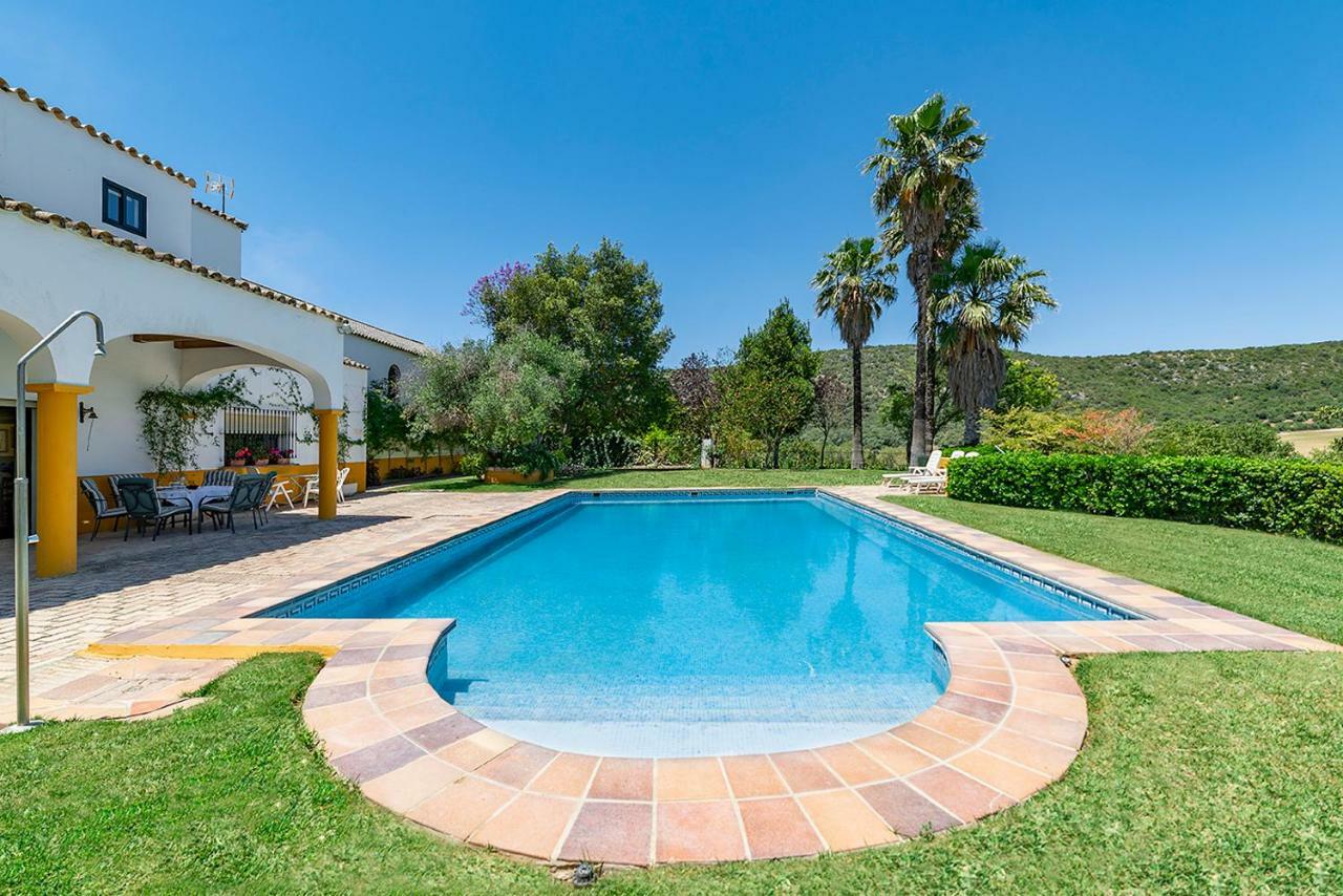 Villa Cortijo con piscina a 30 min de Jerez Arcos de la Frontera Esterno foto