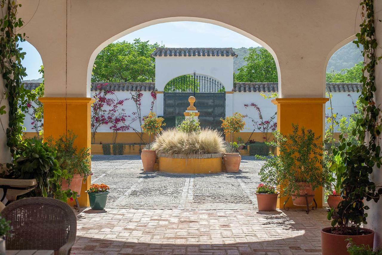 Villa Cortijo con piscina a 30 min de Jerez Arcos de la Frontera Esterno foto