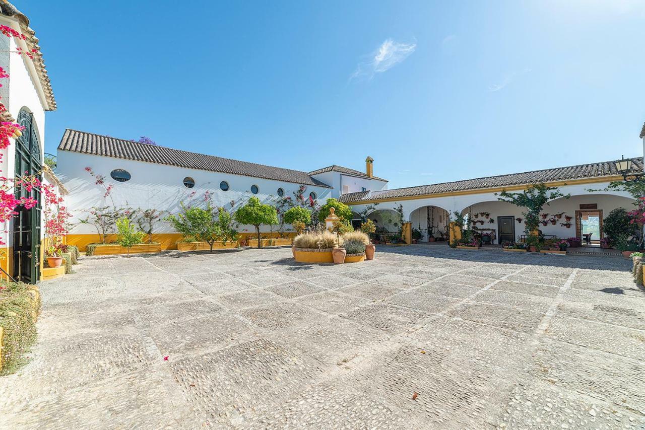 Villa Cortijo con piscina a 30 min de Jerez Arcos de la Frontera Esterno foto