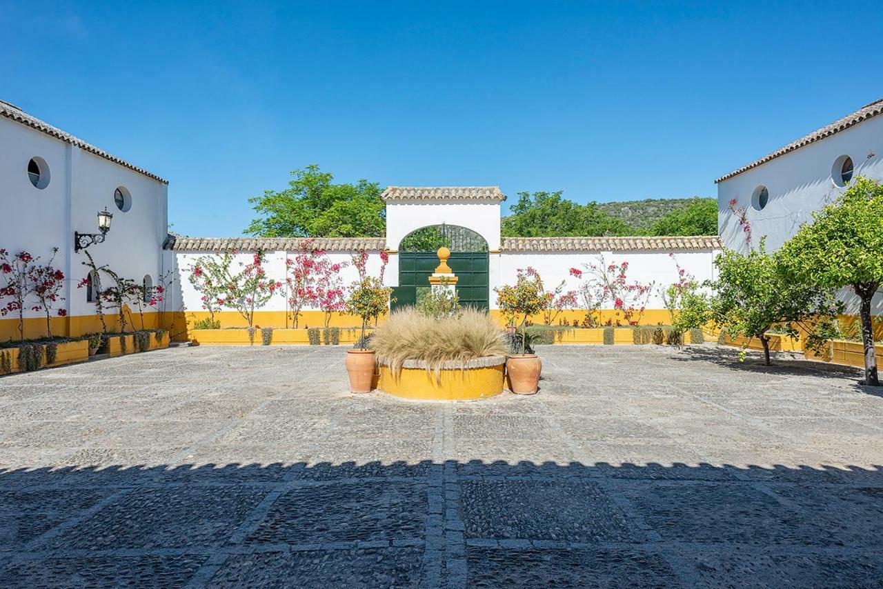 Villa Cortijo con piscina a 30 min de Jerez Arcos de la Frontera Esterno foto