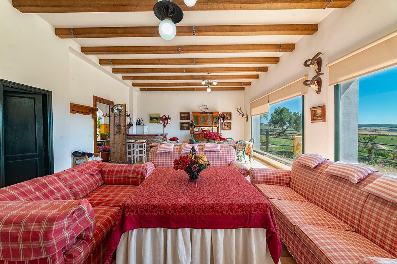 Villa Cortijo con piscina a 30 min de Jerez Arcos de la Frontera Esterno foto